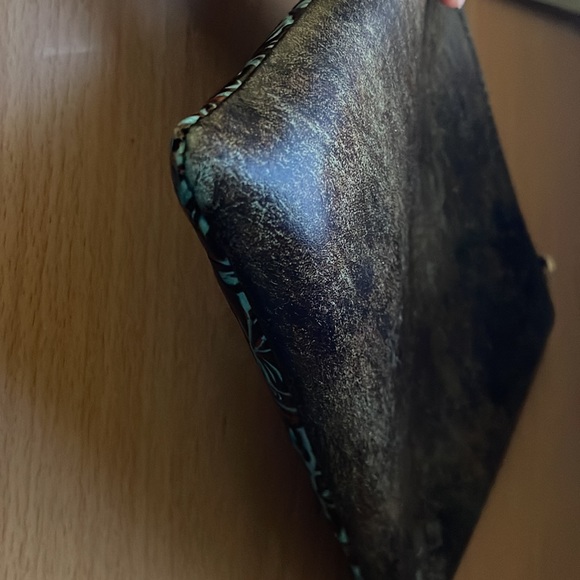 Patricia Nash wristlet - Picture 8 of 16